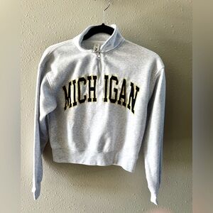 University of Michigan Women’s XS cropped sweatshirt